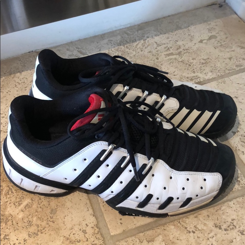 Adidas Sneakers